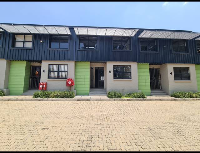 140M² WAREHOUSE TO LET IN PRESIDENT PARK